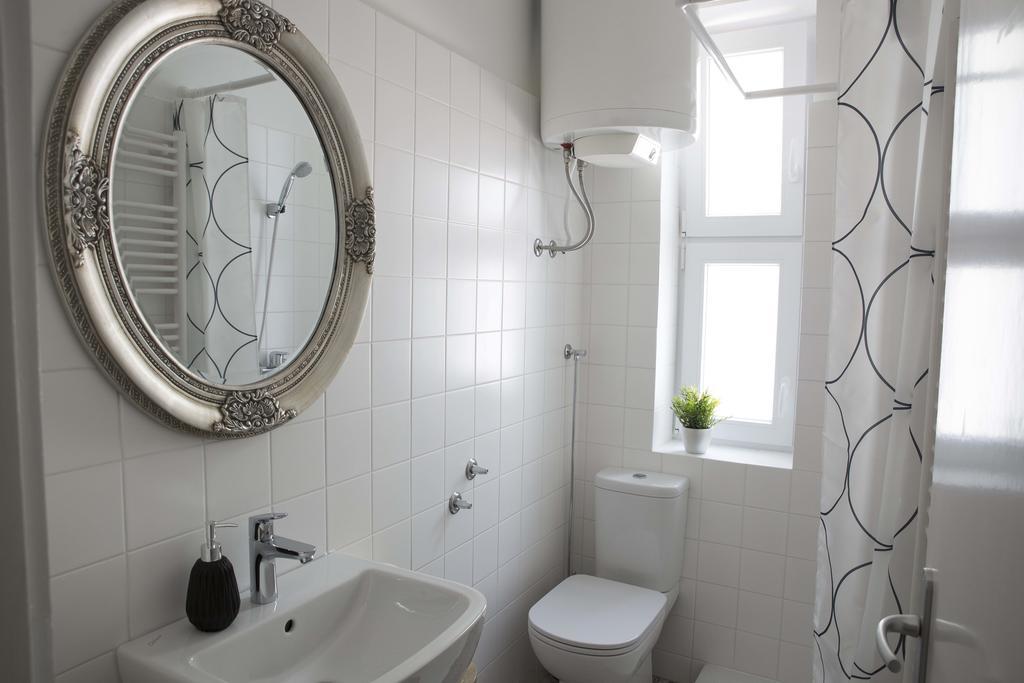 Taya Apartment Любляна Екстер'єр фото