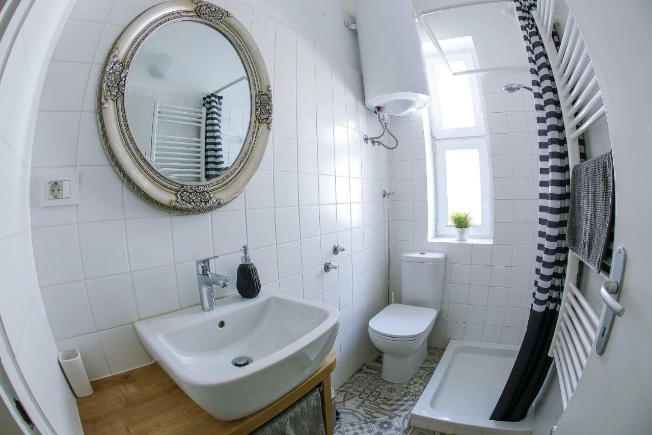 Taya Apartment Любляна Екстер'єр фото